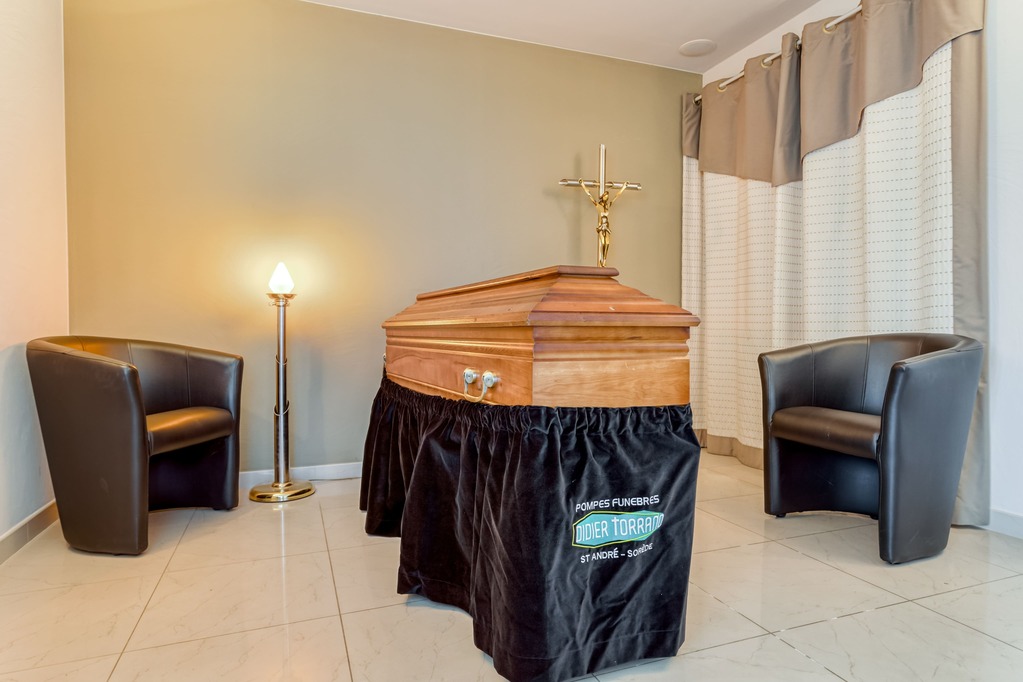 cercueil dans chambre funeraire